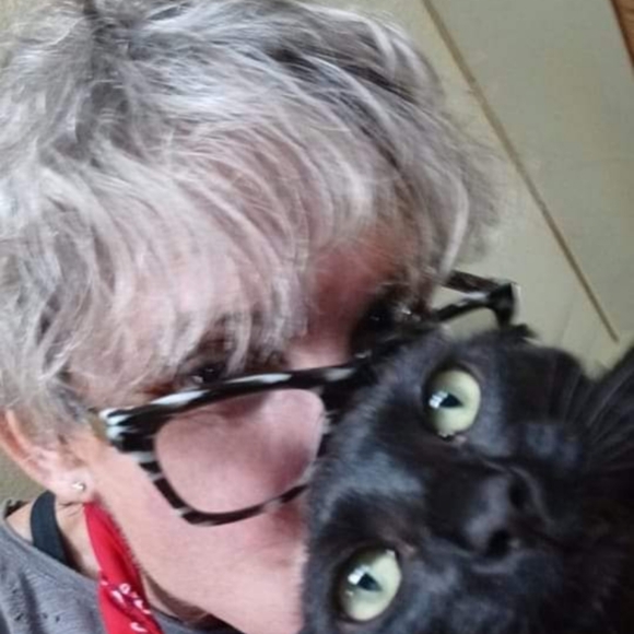 Meet your Posher, Gina - Picture 7 of 7